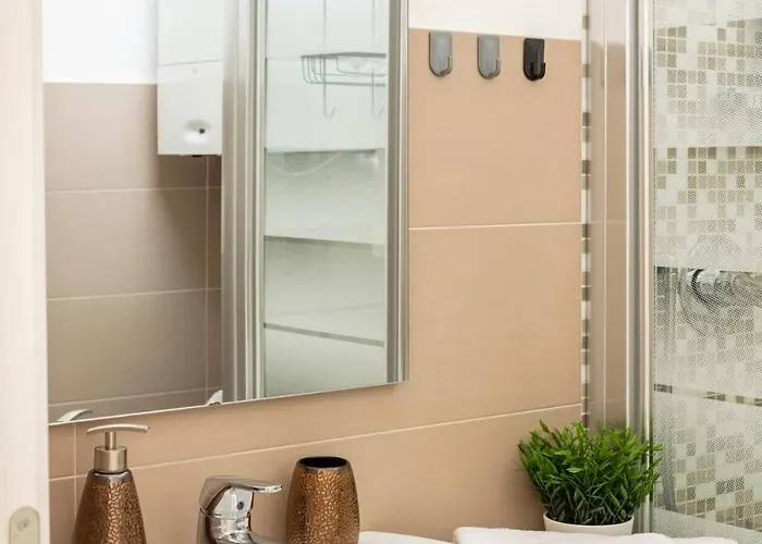 Secret Terrace Downtown Loft, Rooftop Terrace, 2 Bedrooms, Ac